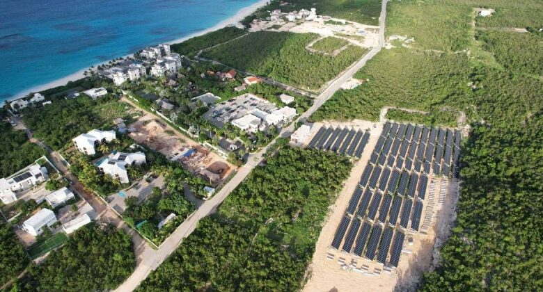 Nova Zemi Beach solarna farma omogućuje boutique hotelu rad na 100% solarnu energiju tijekom dana