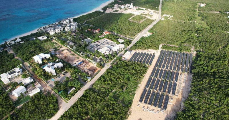 Nova Zemi Beach solarna farma omogućuje boutique hotelu rad na 100% solarnu energiju tijekom dana