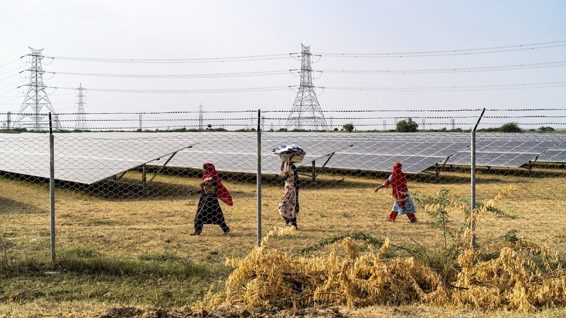 Indija želi vlastito solarno tržište, no u početku mora prekinuti ovisnost o Kini