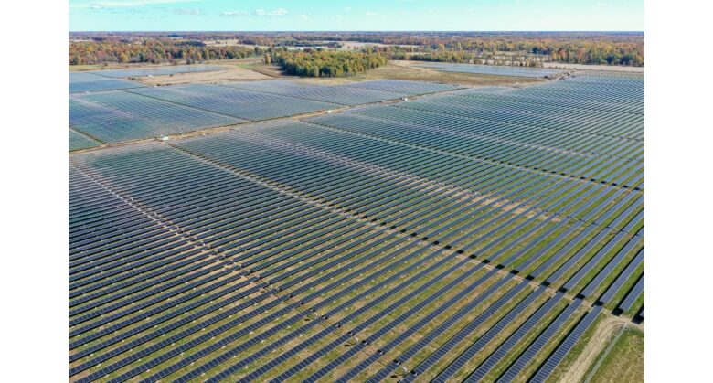 J&B Solar Powers Michigan s prijevremenim završetkom solarnog projekta od 175 megavata